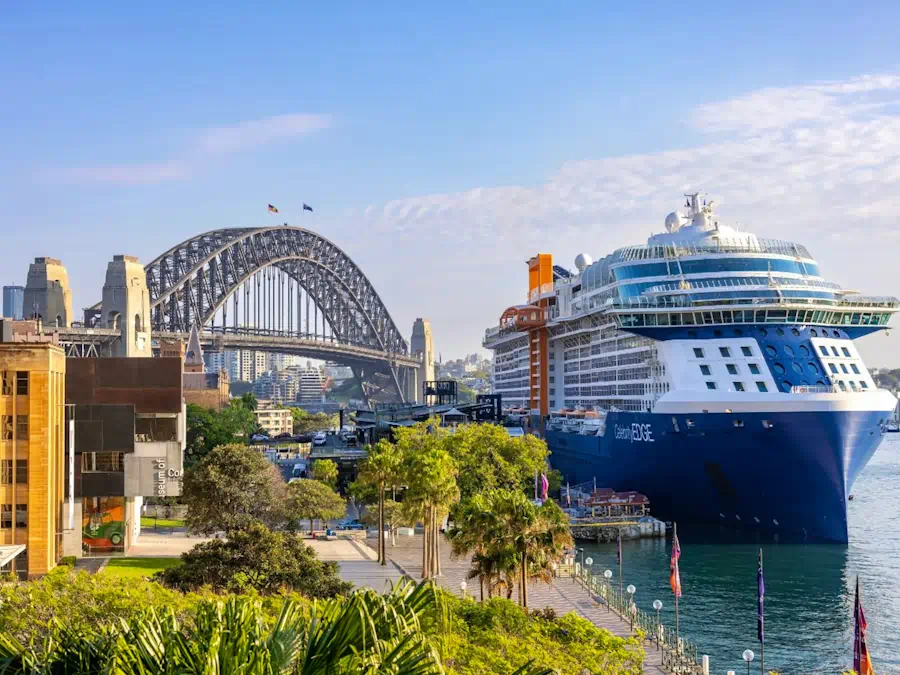 Cruise ship near Sydney Harbour Bridge