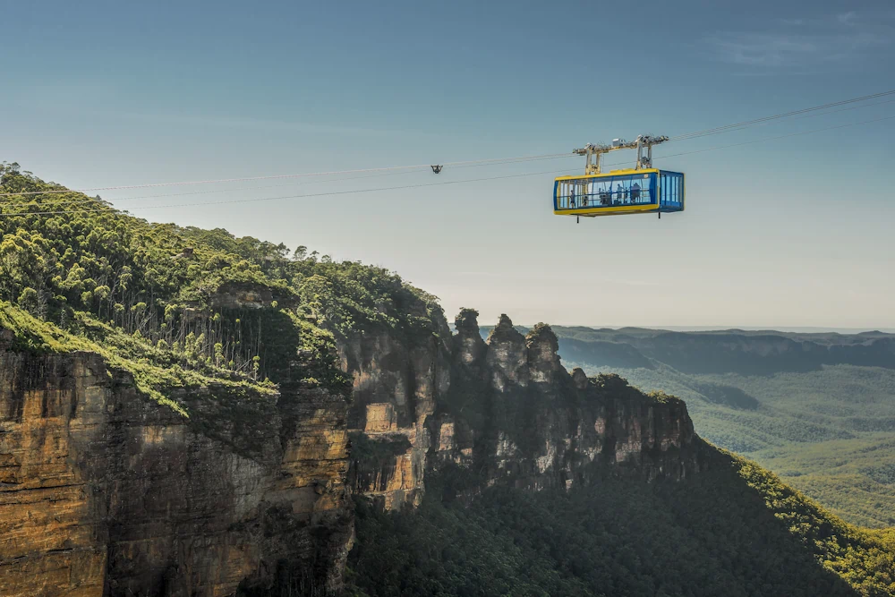 Cable car over Blue Mountains cliffs